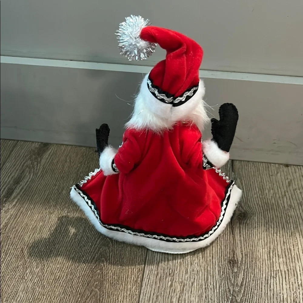 Annalee 9” Classy Santa Clause Red Holiday Decor Christmas Figurine 2014 - Picture 4 of 5